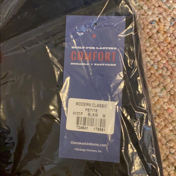 Black scrub pants - Picture 2 of 2